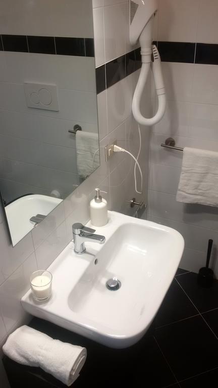 B&B Foroni 29 Верона Екстериор снимка